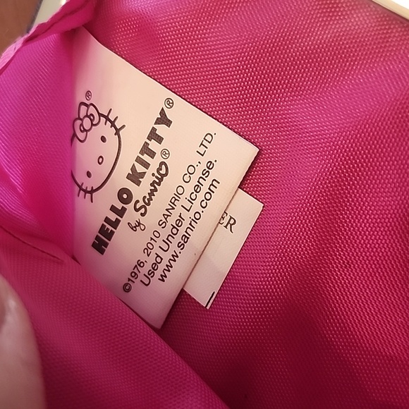 Hello Kitty Heart Pattern Wallet - Picture 2 of 4